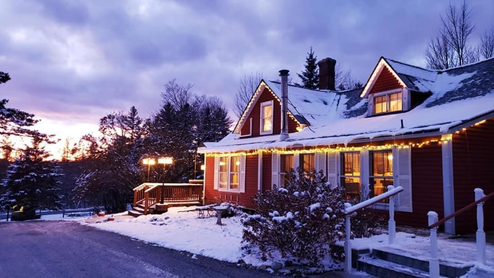 The Vermont Inn Mendon Exteriör bild